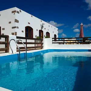 Macher Villa